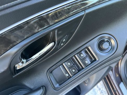 Used 2016 Buick LaCrosse image 20