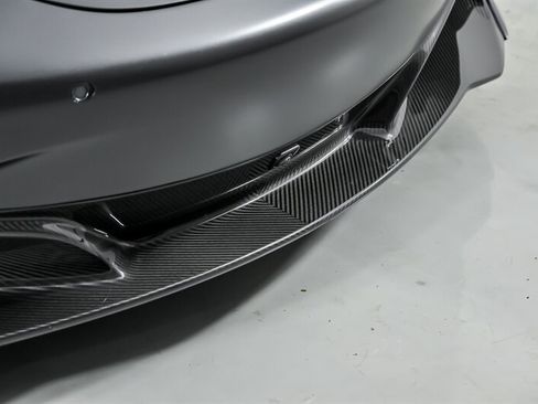 Used 2019 McLaren 720S RWD image 4