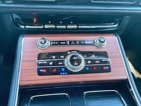 Used 2021 Lincoln Aviator Grand Touring w/ Equipment Group 302A image 15