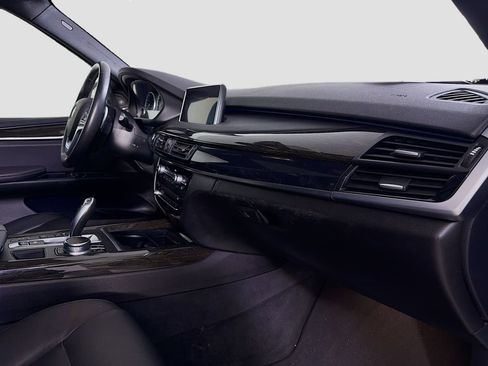 Used 2018 BMW X5 xDrive40e image 34