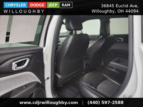 Used 2024 Jeep Compass Latitude AWD/4WD image 25