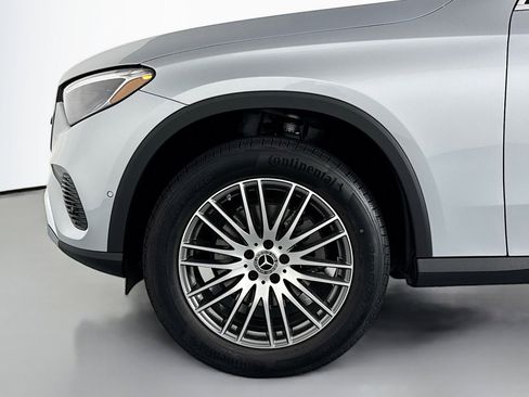 New 2026 Mercedes-Benz GLC 300 GLC 300 image 9