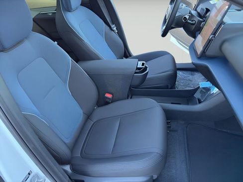 New 2026 Volvo EX30 Plus image 13