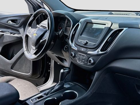 Used 2018 Chevrolet Equinox LT AWD/4WD image 14