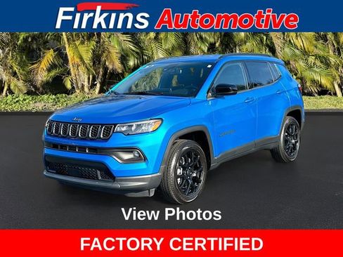 Used 2026 Jeep Compass Latitude image 1