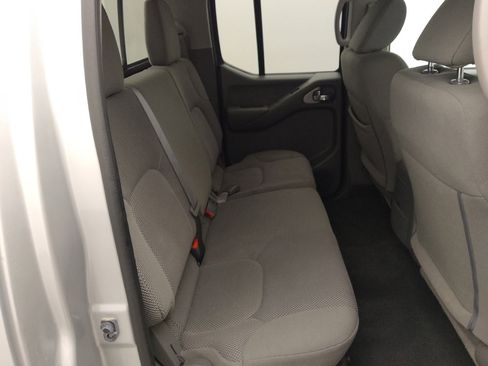 Used 2019 Nissan Frontier SV RWD image 19