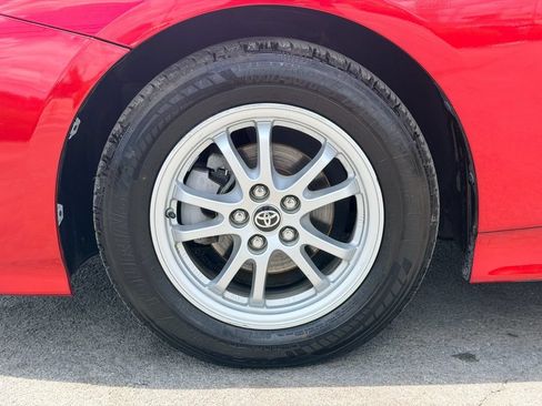 Used 2017 Toyota Prius Two w/ Carpet Mat Package FWD image 25