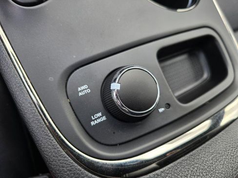 Used 2020 Dodge Durango R/T w/ Technology Group image 41