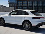 Used 2025 Porsche Macan image 3