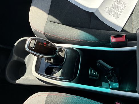 Used 2018 Chevrolet Bolt LT FWD image 35