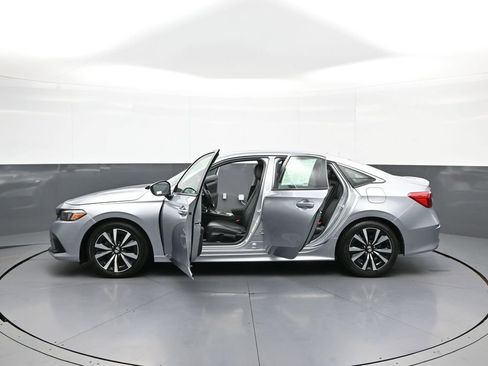 Used 2023 Honda Civic EX image 43