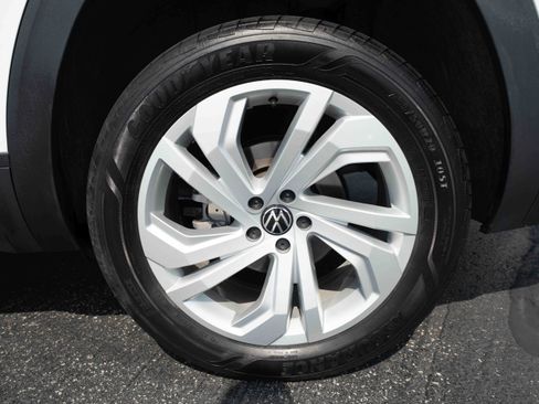 Used 2023 Volkswagen Atlas SE w/ Panoramic Sunroof Package AWD/4WD image 30