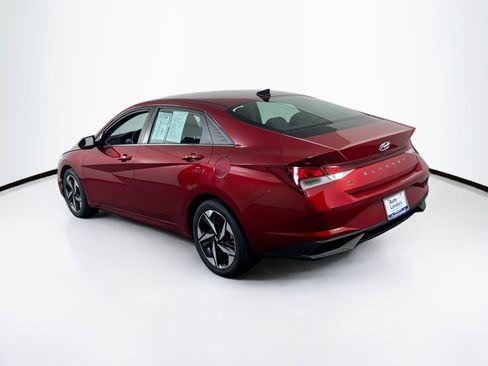 Used 2023 Hyundai Elantra SEL w/ Convenience Package FWD image 7