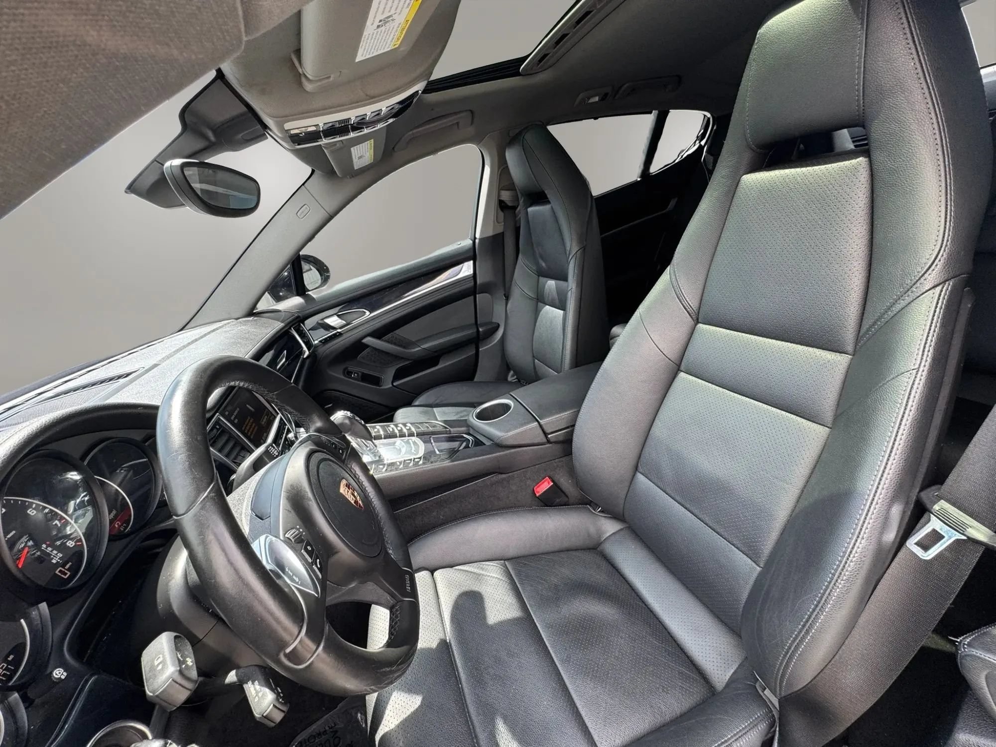 Used 2012 Porsche Panamera image 12