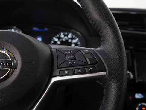 Used 2020 Nissan Rogue SV AWD/4WD image 27