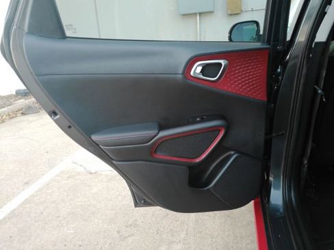 Used 2021 Kia Soul Turbo image 16