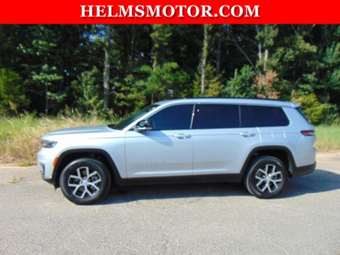 Certified 2024 Jeep Grand Cherokee L Limited RWD image 2