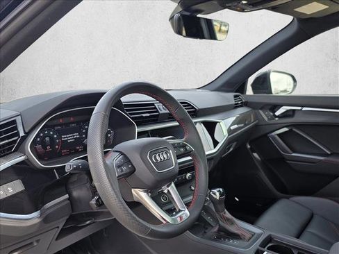 Certified 2025 Audi Q3 2.0T Premium Plus w/ Premium Plus Package image 14