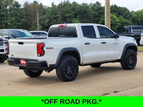 Used 2024 Chevrolet Colorado Trail Boss w/ Technology Package AWD/4WD image 5