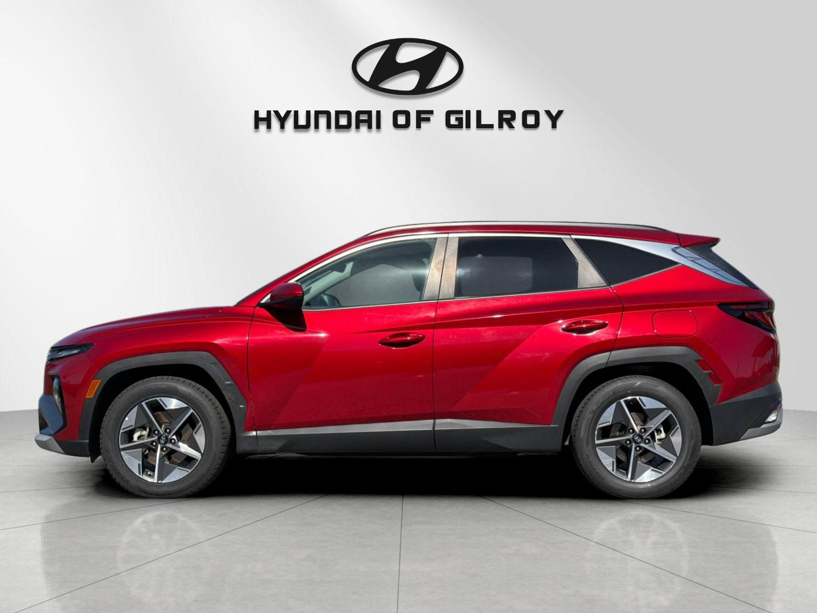 Used 2025 Hyundai Tucson SEL FWD image 2