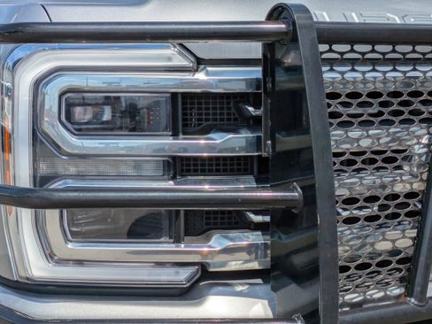 Used 2024 Ford F350 Platinum image 10