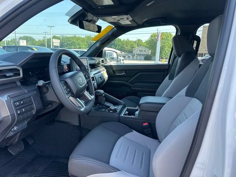 New 2026 Toyota Tacoma TRD Off-Road AWD/4WD image 9