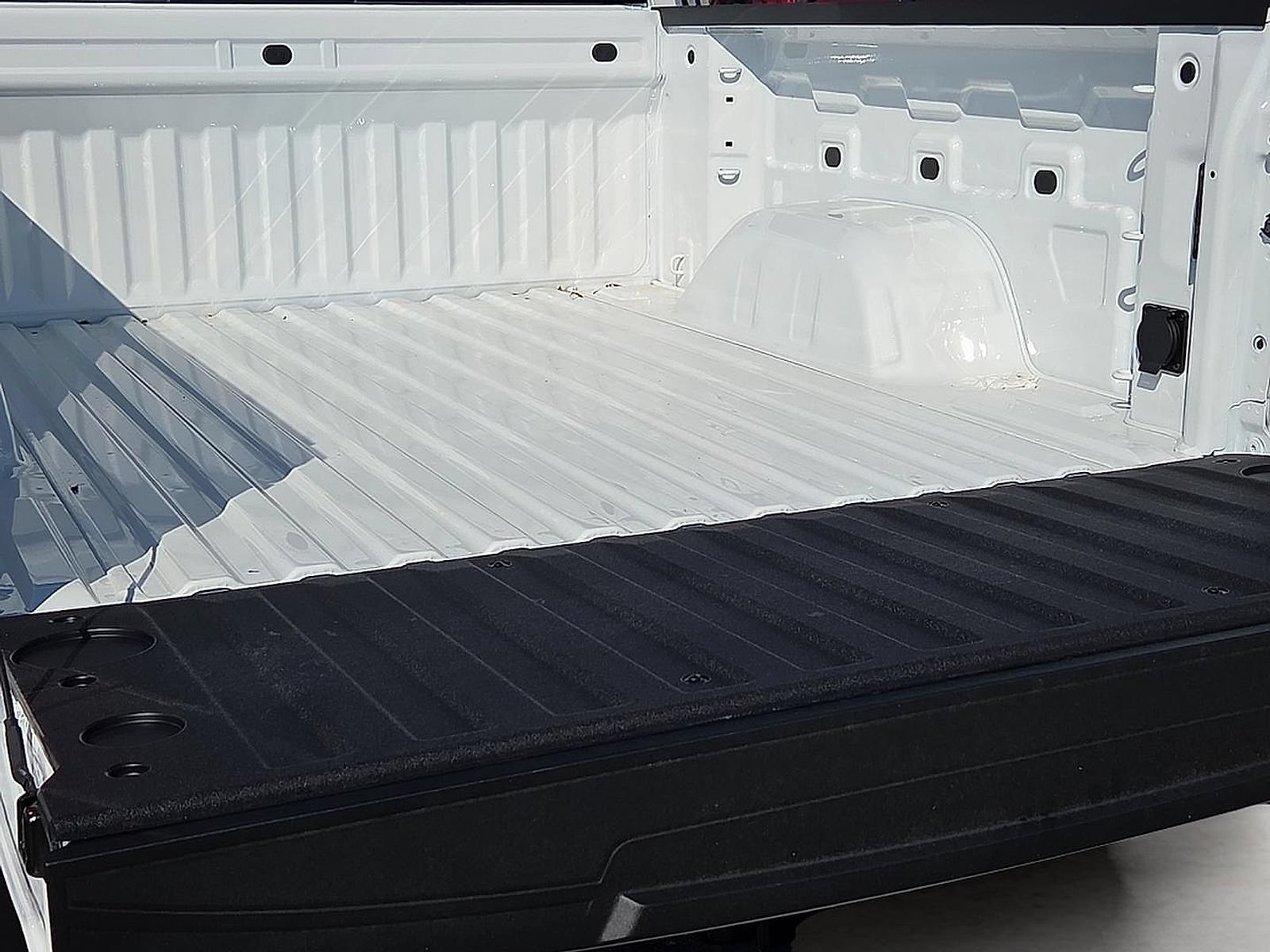 New 2026 GMC Sierra 1500 SLE AWD/4WD image 9