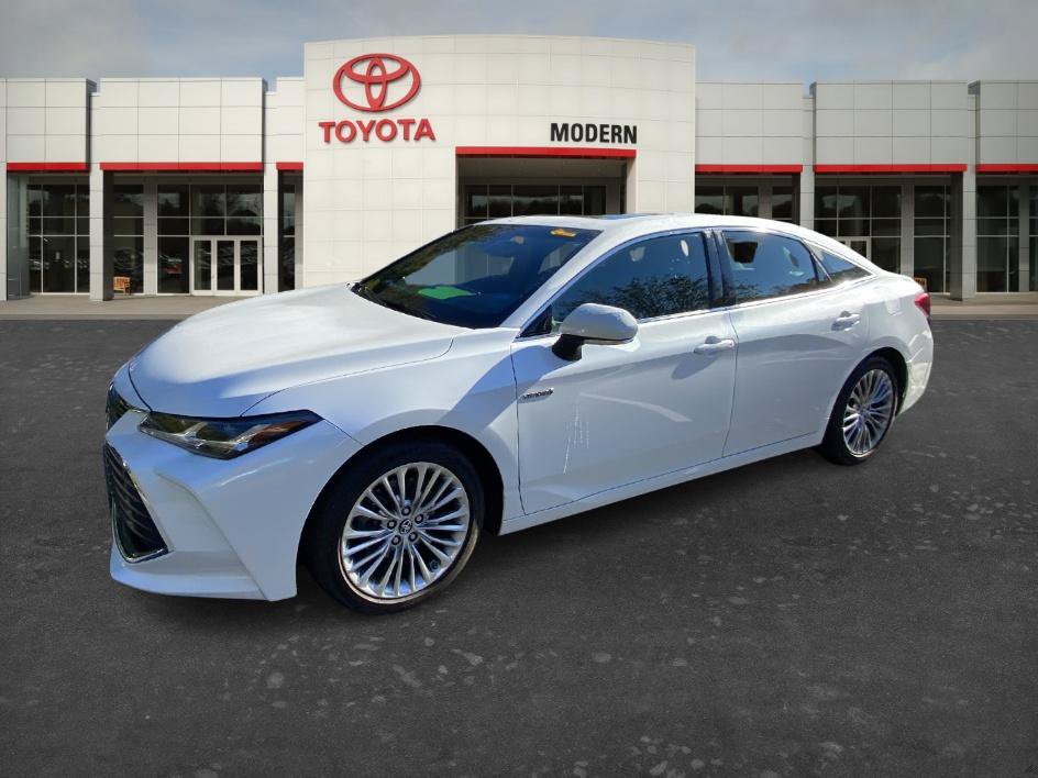 Certified 2019 Toyota Avalon Limited w/ Advanced Safety Package FWD image 11