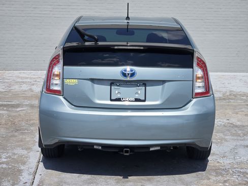 Used 2014 Toyota Prius Two FWD image 6
