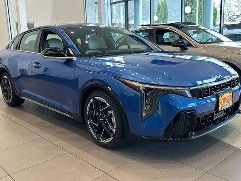 New 2026 Kia K4 GT-Line image 2