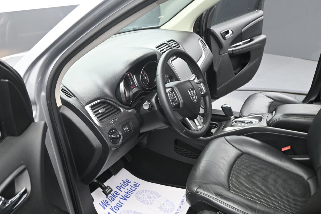 Used 2019 Dodge Journey Crossroad w/ Mopar All Weather Group FWD image 21