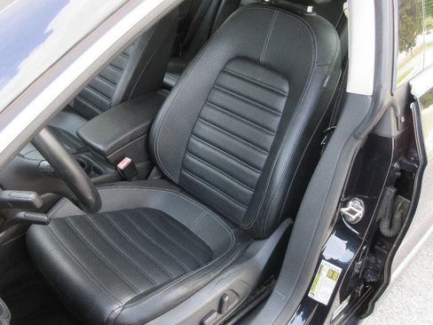 Used 2013 Volkswagen CC Lux image 11