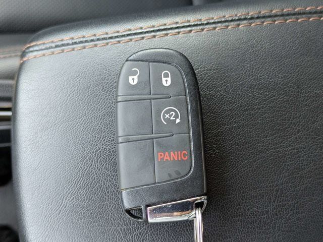 Used 2022 Jeep Compass Limited AWD/4WD image 28
