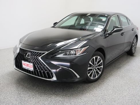 Used 2024 Lexus ES 350 w/ Accessory Package (Z2) FWD image 2
