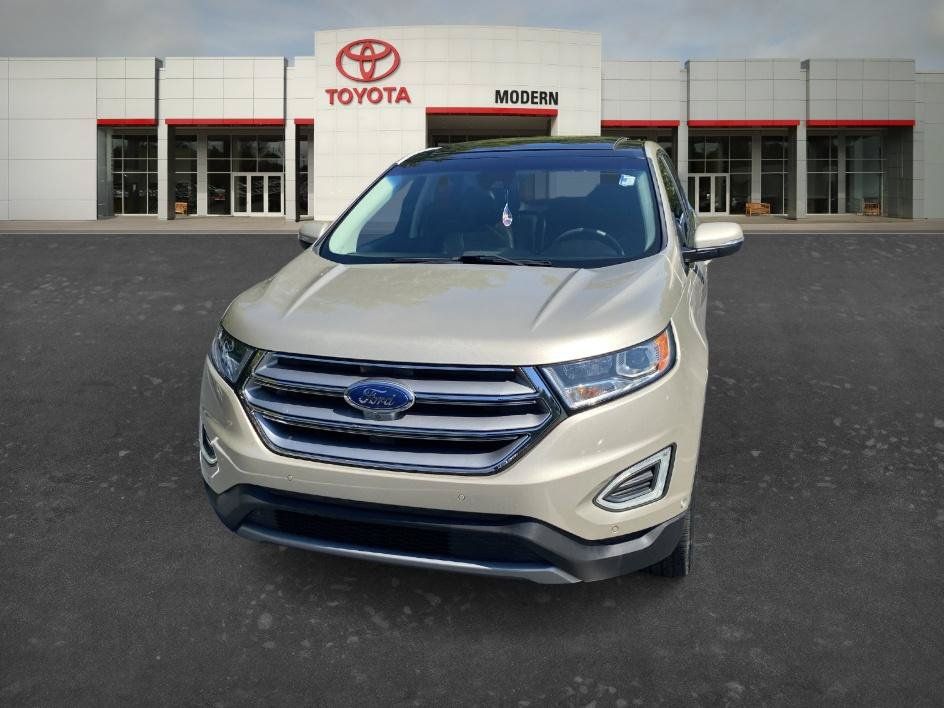 Used 2018 Ford Edge Titanium w/ Equipment Group 302A AWD/4WD image 23