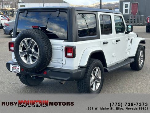 Used 2018 Jeep Wrangler Unlimited Sahara w/ Cold Weather Group image 7