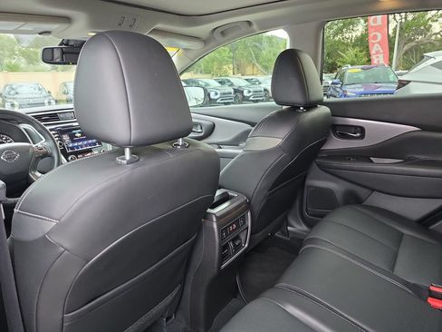 Used 2021 Nissan Murano SL w/ SL Moonroof Package FWD image 12
