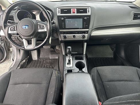 Used 2016 Subaru Outback 2.5i Premium image 10