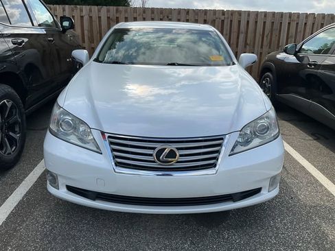 Used 2010 Lexus ES 350 image 2