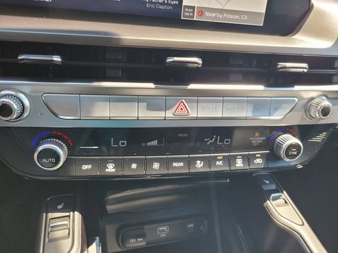 Used 2025 Kia Telluride S FWD image 24