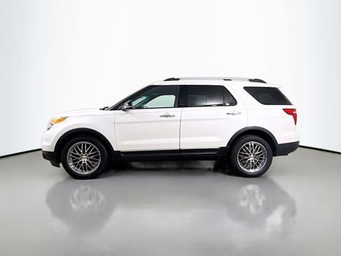 Used 2012 Ford Explorer XLT image 4