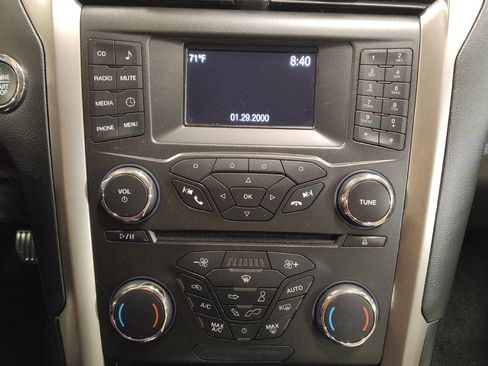 Used 2018 Ford Fusion S FWD image 25