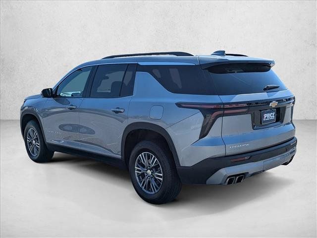 Used 2024 Chevrolet Traverse LT FWD image 7