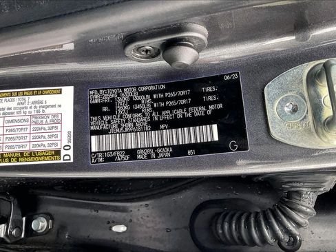 Used 2023 Toyota 4Runner SR5 image 31