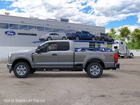 New 2026 Ford F250 XLT w/ FX4 Off-Road Package AWD/4WD image 3