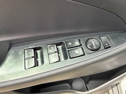 Used 2021 Hyundai Tucson Limited AWD/4WD image 17