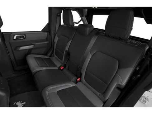 Used 2022 Ford Bronco Black Diamond w/ Sasquatch Package AWD/4WD image 13
