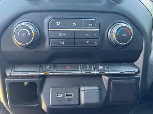 Used 2019 Chevrolet Silverado 1500 LT RWD image 20