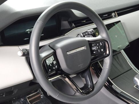 Used 2026 Land Rover Range Rover Evoque Dynamic SE AWD/4WD image 22