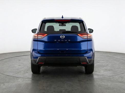 Used 2025 Nissan Rogue SV image 7